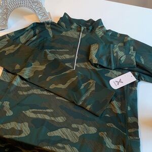 Xersion Green Camo 1/2 Zip Pullover